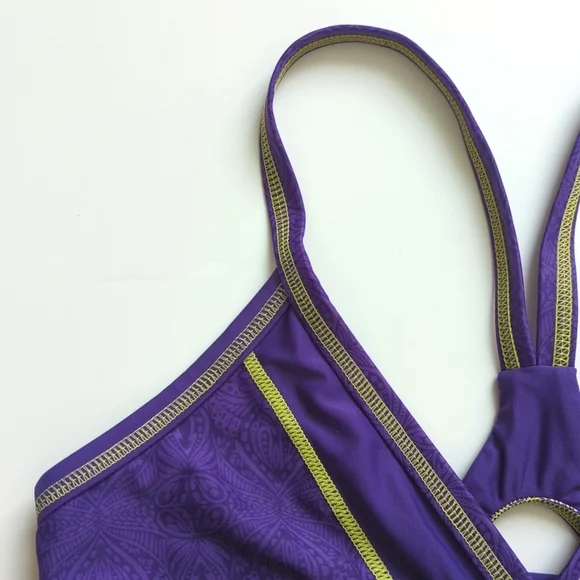 Athleta Contrast Stitched V-neck Cutout Racerback Swimsuit Bikini Top Purple M - Picture 3 of 10